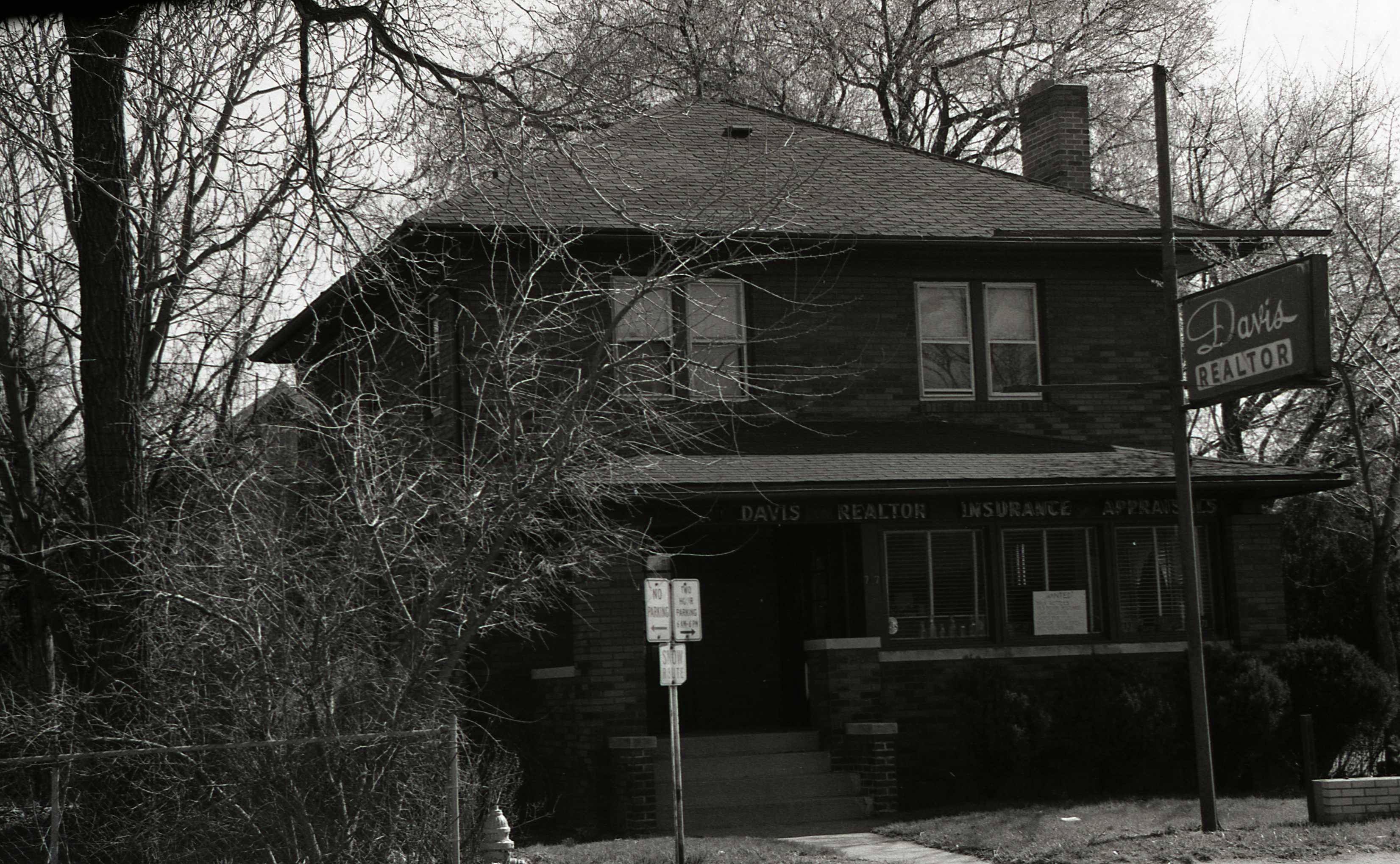 717 Lincolnway East